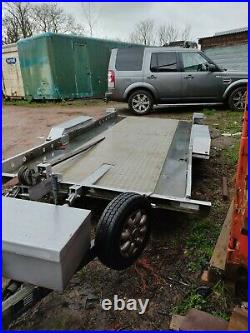 Tilt bed car transporter trailer