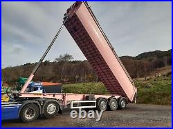 Tipping trailer commercial vehicle