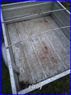 Titan Trailer 110x90