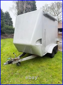 Tow A Van Trailer Twin Axel