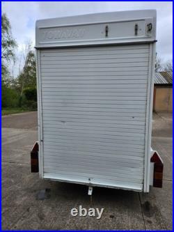 Tow A Van Trailer Twin Axel