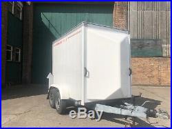 Tow a van 140d S box trailer Twin Wheel