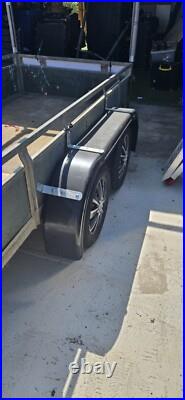 Towing box trailer twin axle 2.2m Long 1.2m Wide 2.1m High, Very Good Condition Towing box trailer twin axle 2.2m Long 1.2m Wide 2.1m High, Very Good Condition
