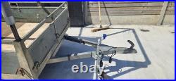 Towing box trailer twin axle 2.2m Long 1.2m Wide 2.1m High, Very Good Condition Towing box trailer twin axle 2.2m Long 1.2m Wide 2.1m High, Very Good Condition