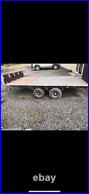 Towing trailer