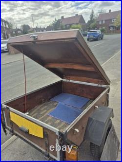 Trailer 123cm Long. 91.5cm Wide. 77cm High. With An Opening Lid On