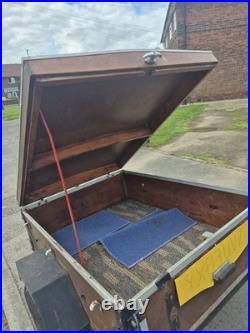 Trailer 123cm Long. 91.5cm Wide. 77cm High. With An Opening Lid On