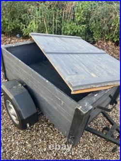 Trailer 5ft x 3ft (Approximately) With Cover, Rackets and Lock Trailer 5ft x 3ft (Approximately) With Cover, Rackets and Lock