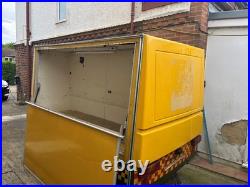 Trailer 8ft x 5ft fiberglass body for sale