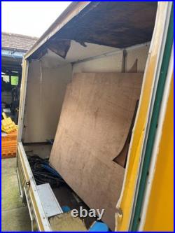 Trailer 8ft x 5ft fiberglass body for sale