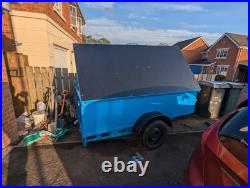 Trailer With Lid 8x4