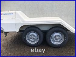 Trailer large box trailer in very good condition new tyres and lights