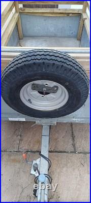 Trailer with Spare Wheel And Wheel Lock