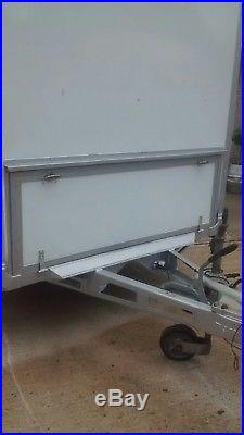 Twin axle box van trailer
