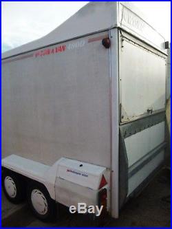 Twin axle indespension box trailer 2000kg gtw tow a van