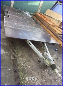 Twin axle trailer, caravan chassis, flatbed 16ft braked