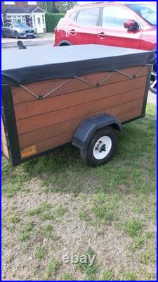 Wooden Trailer 5' x 3' x 2'3